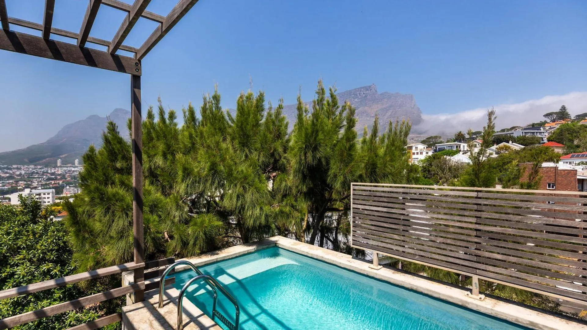 Lions Head Villa With Table Mountain Views ケープタウン
